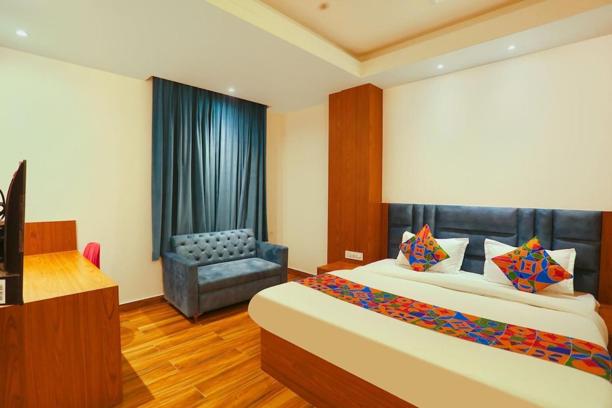 Hotel Swarn Bhoomi กานปูร์ ภายนอก รูปภาพ